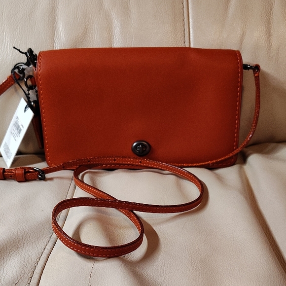Coach Vibrant Orange Crossbody Bag - Picture 1 of 10